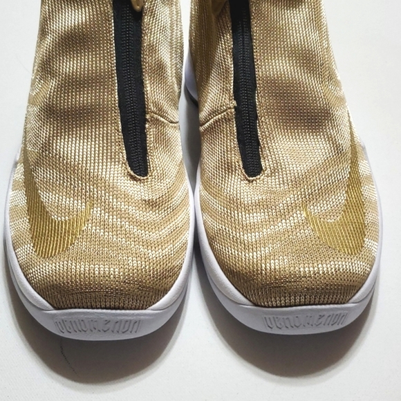 Nike Zoom Kobe icon Jacquard Metallic Gold Size 11 - Picture 5 of 16
